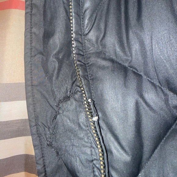 Burberry Women's Black Puffer Coat - Picture 14 of 15